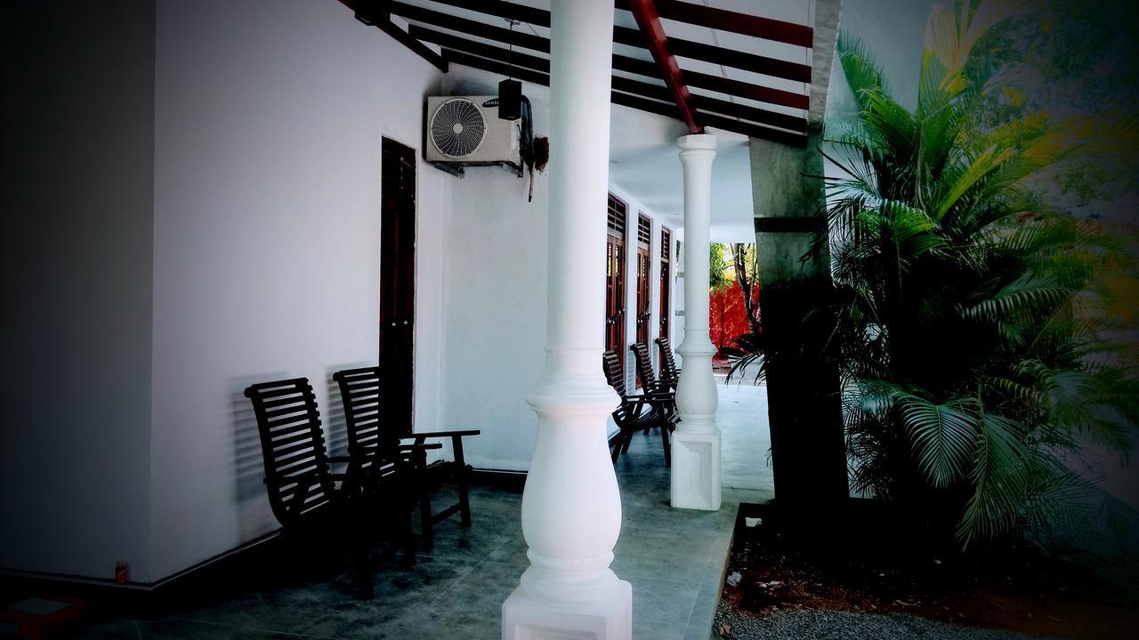Induwara Safari Resort 우다왈라웨 외부 사진