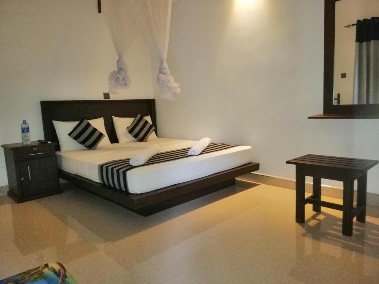 Induwara Safari Resort 우다왈라웨 외부 사진