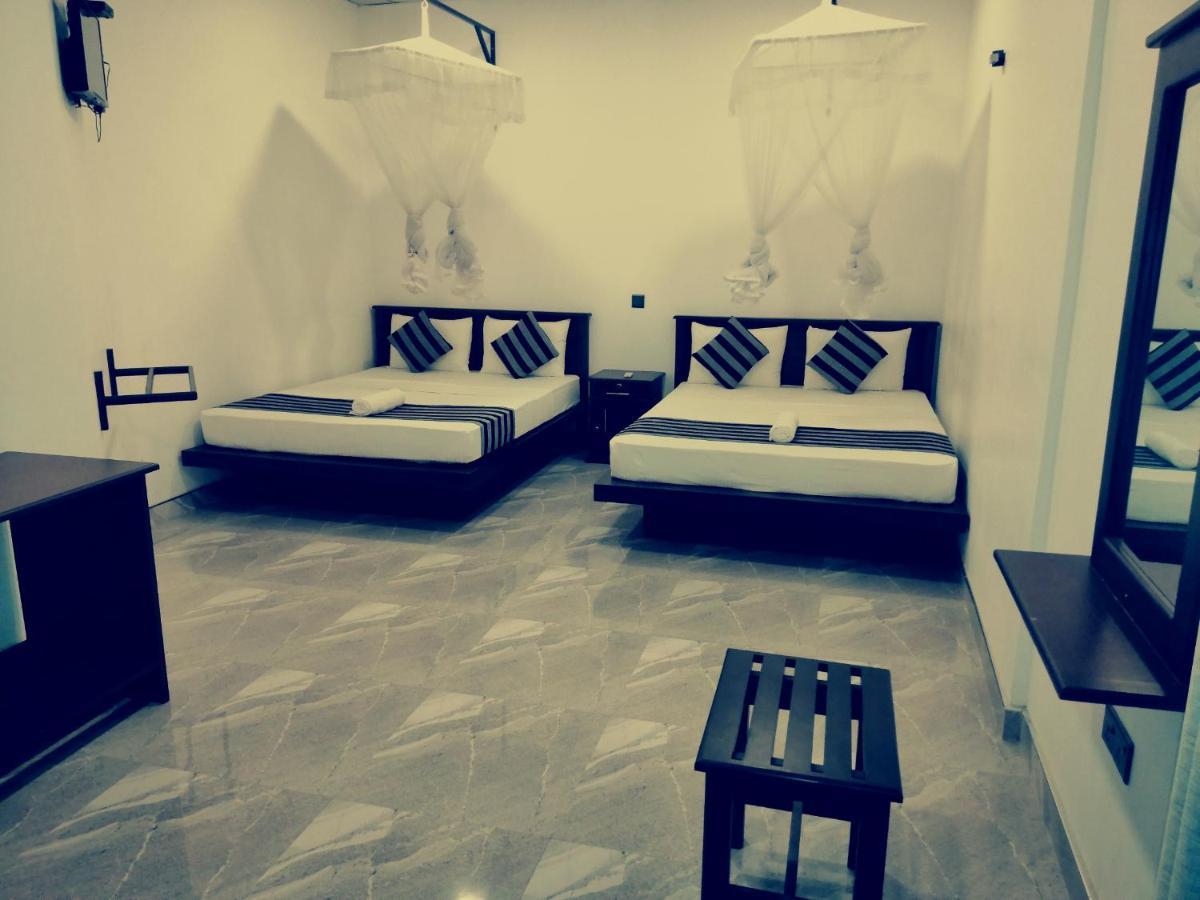 Induwara Safari Resort 우다왈라웨 외부 사진